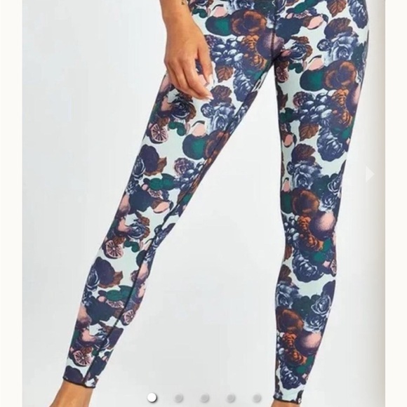 Oiselle Bird Hug Tights, size 6 - Picture 2 of 9